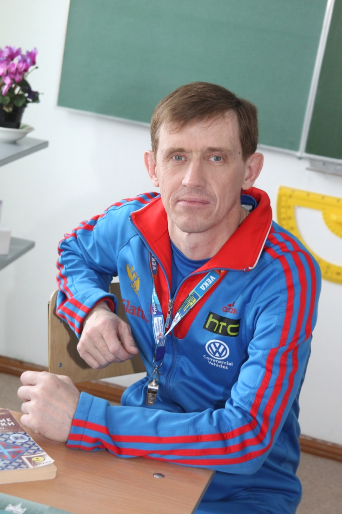 Круглов Александр Владимирович.
